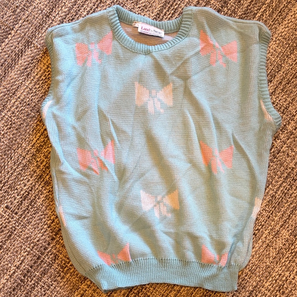 Vintage Bow Pattern Land n’ Sea sweater Blue and Pink